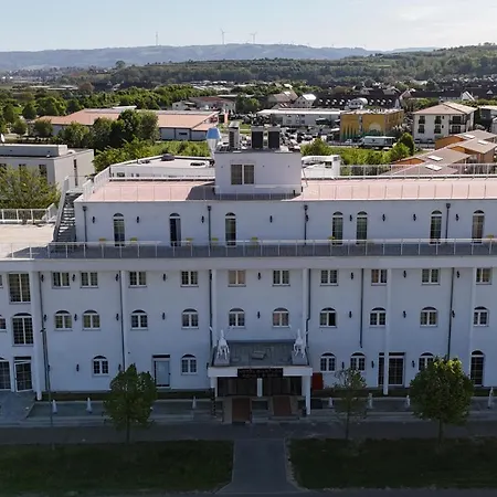 Hotel Babylon Royal-3